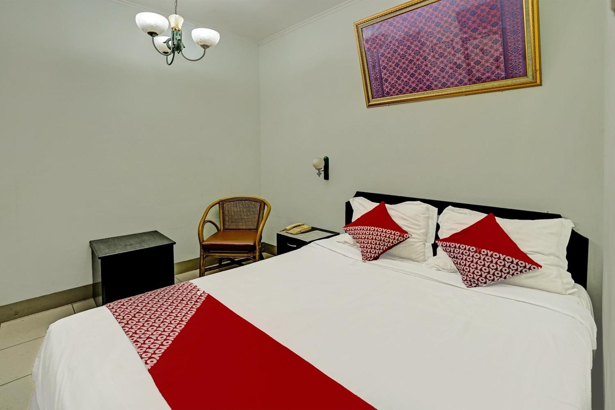 Super Oyo 91805 Hotel Wisma Bari Palembang Buitenkant foto