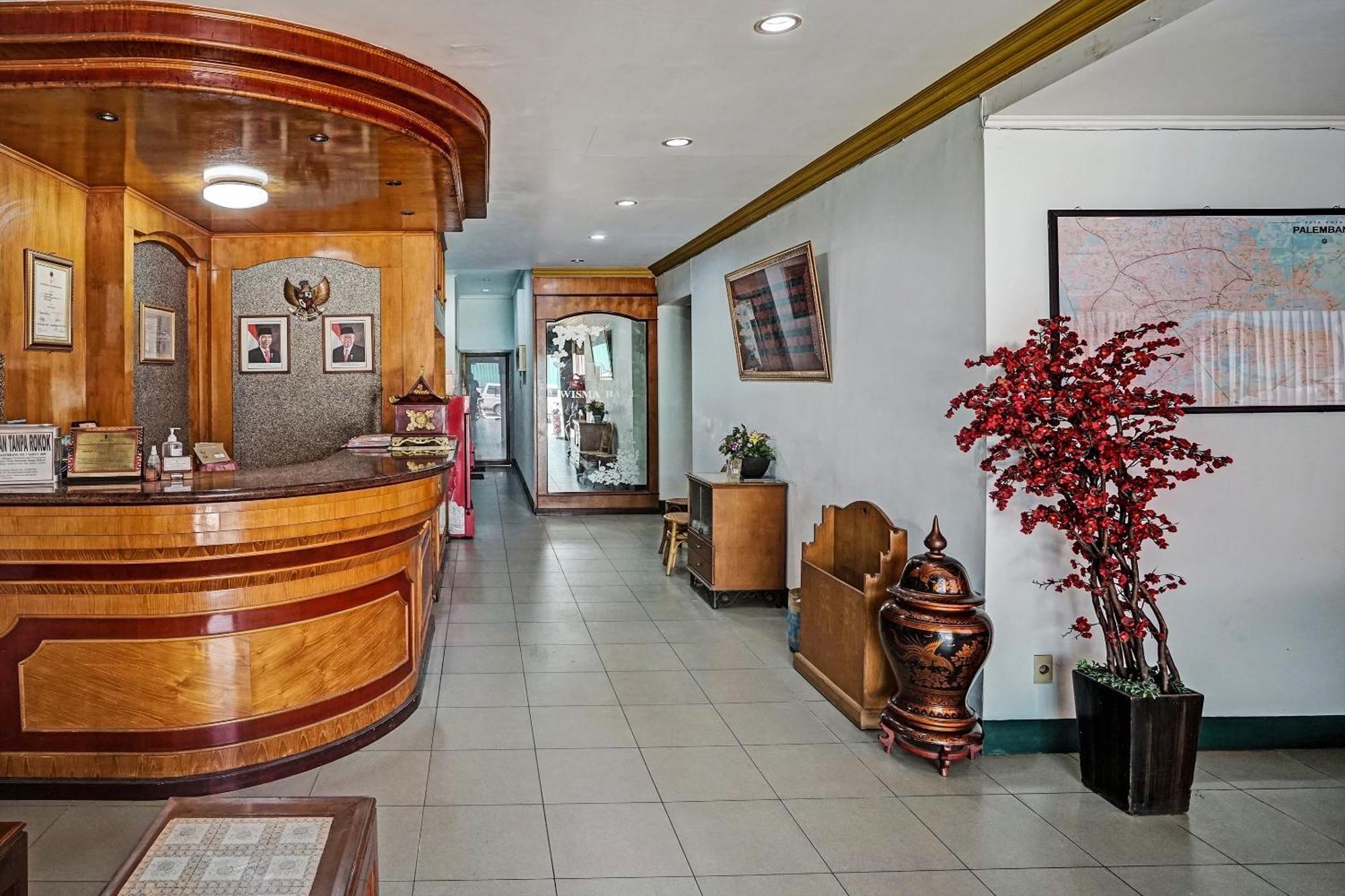 Super Oyo 91805 Hotel Wisma Bari Palembang Buitenkant foto