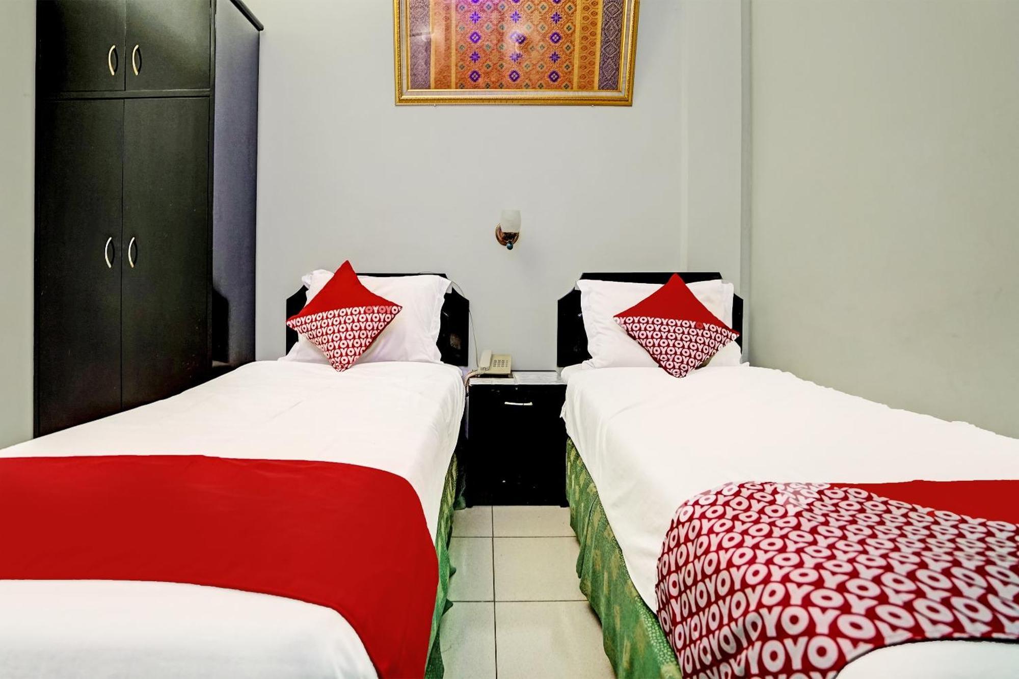 Super Oyo 91805 Hotel Wisma Bari Palembang Buitenkant foto